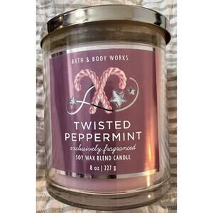 NEW Twisted Peppermint 30-50 hours Single Wick Candle 8 oz Bath & Body Works